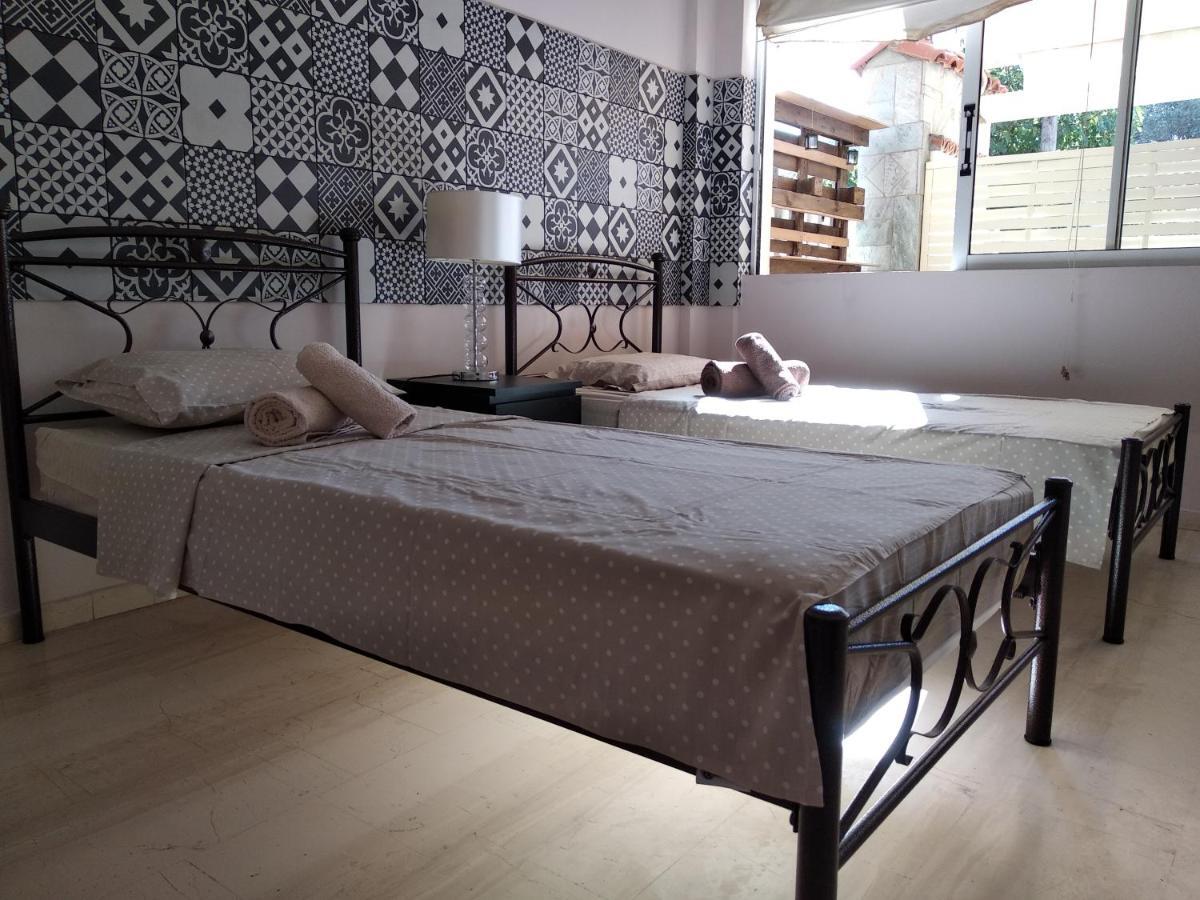 Alternative Country House 10 Minutes From Athens Airport Artemida  Buitenkant foto